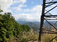 送電線鉄塔の休憩所からの風景