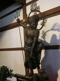 瑞龍寺の烏蒭沙摩明王