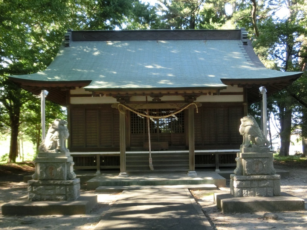 川袋・八雲神社の狛犬①―阿吽が逆の配置 l 自然と歴史の中を歩く！