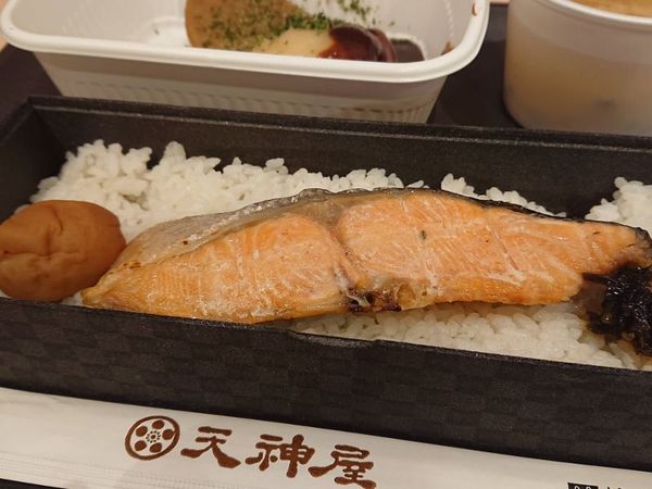 パッケージに偽りなし「お米が美味しい日本のお弁当」 ～天神屋～
