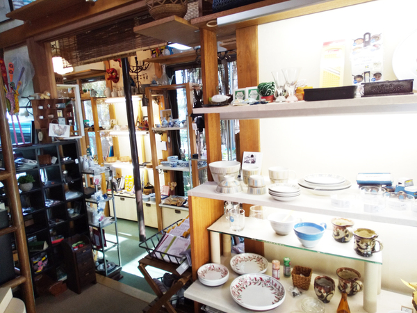 【店内模様替えおわりましたよ】