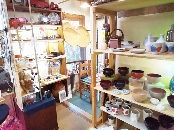 【店内模様替えおわりましたよ】