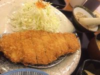 ライス・みそ汁・キャベツ・お新香　おかわり自由！ 2015/04/18 10:09:05