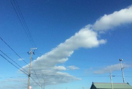 朝の雲