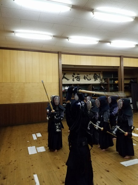 鍔迫り合いのお稽古しました L 文武館