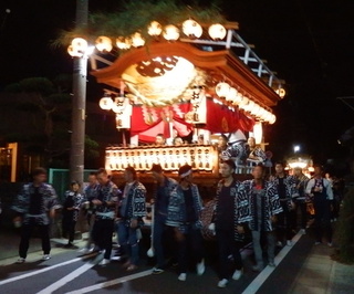 祭りが始まりました
