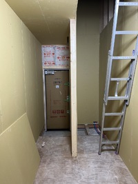 造作工事中
