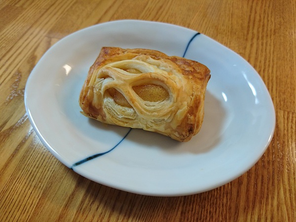 朝のパン
