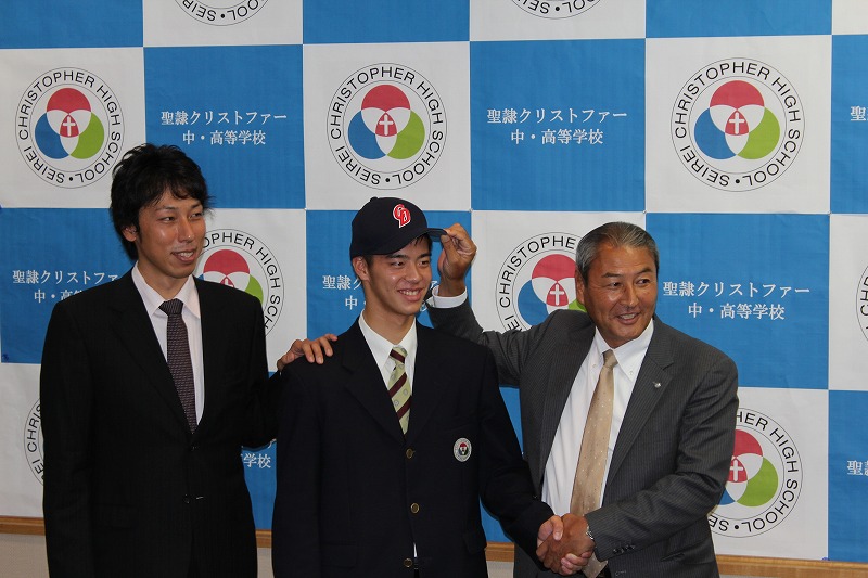 【おめでとう】聖隷クリストファー高校「鈴木翔太投手」が中日ドラゴンズから１位指名！