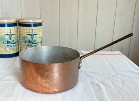 アンティーク　銅の片手鍋　ＨＰ掲載しました。