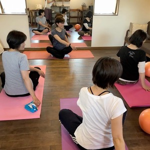 【来月のレッスン案内】　2019年のスタートはゆっくり生きましょう♪