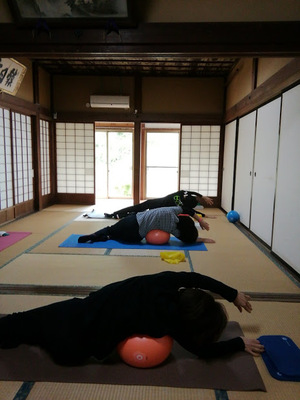 【11月　レッスン案内】身体を動かしましょう!! 　～本格的に寒くなる前に･･･
