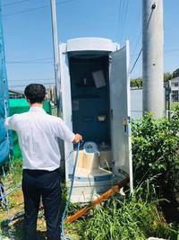 全社員で取り組むトイレ掃除