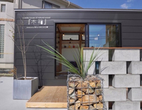 住たくeco工房　展示木箱のおそうじ