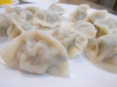 肉汁あふれる水餃子