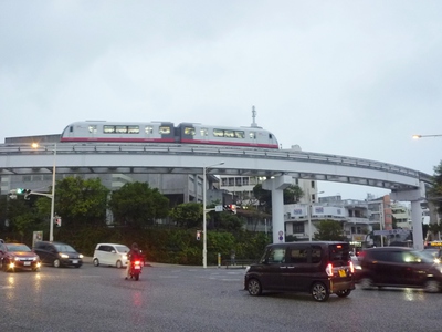 石畳道を上って首里駅へ 55