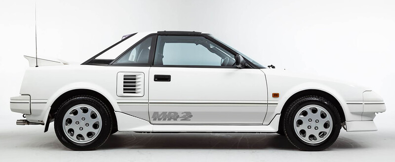 TOYOTA  MR-2