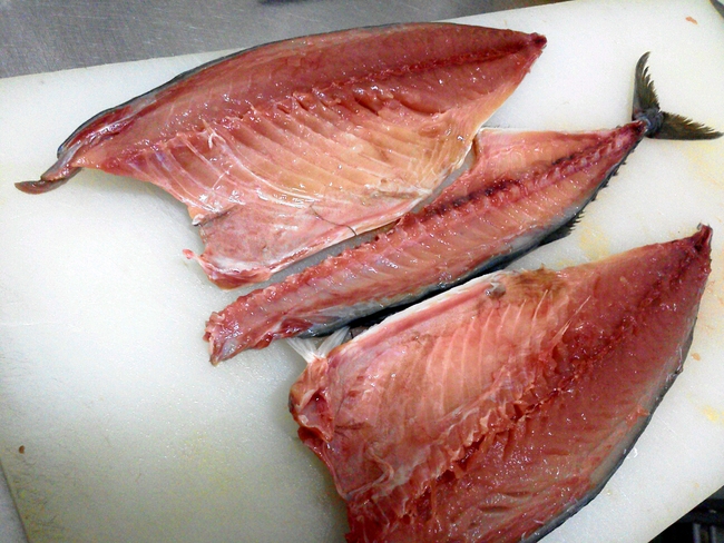 秋鯖のギリシャ風　scombro alla greca