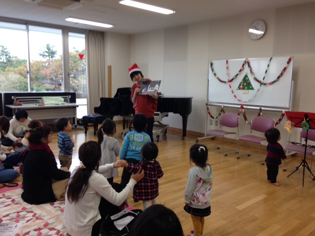 12月10日　クリスマス親子コンサートを開催しました！