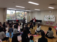 12月10日　クリスマス親子コンサートを開催しました！ 2015/12/10 23:23:45