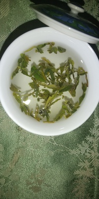 新茶をひたして食べると 2023/04/27 06:36:32