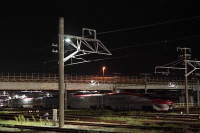 夜中に新幹線が走る道路！〇通の新幹線便～！！