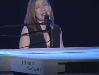 八神純子のピアノ(YAMAHA CP80)