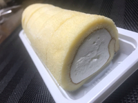 ローソンのロールケーキ