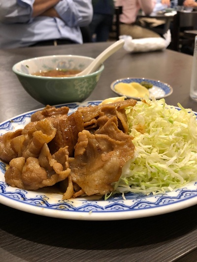 お昼の焼肉定食