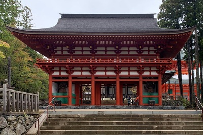 感激の高野山