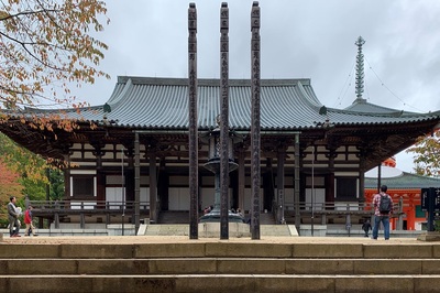 感激の高野山