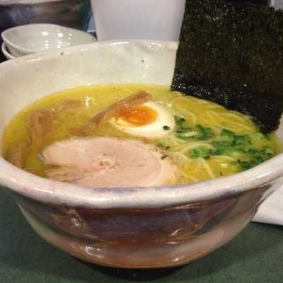 鶏白湯ラーメン