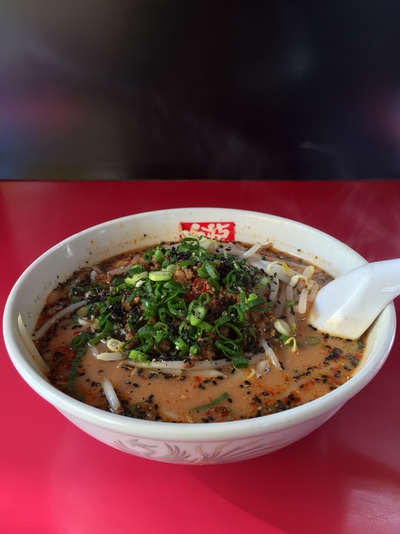 黒ゴマ坦々麺