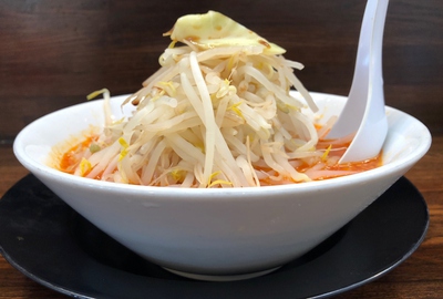真っ赤なラーメン