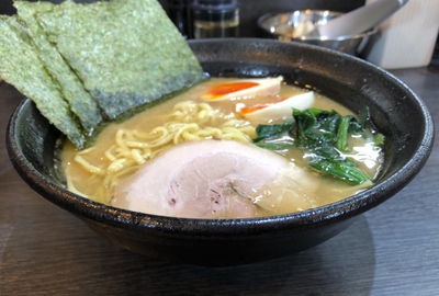 お決まりのラーメンはしご