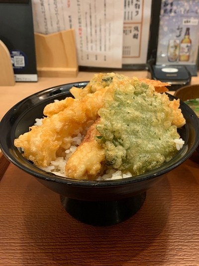 ゴッパチテンドン