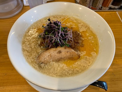 三河ラーメン日本晴れ
