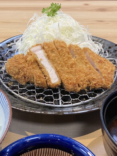 まる家『ロースかつ定食』
