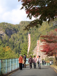 鳳来山紅葉
