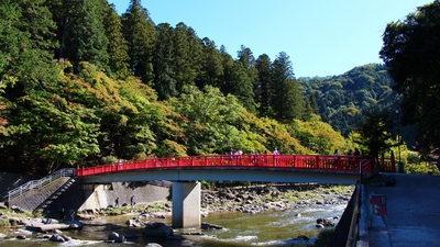 紅葉間近の香嵐渓