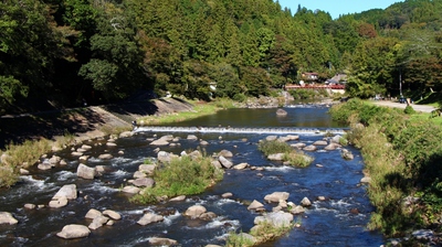紅葉間近の香嵐渓