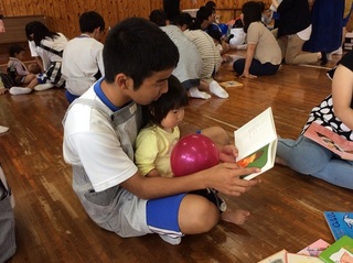 南陽中学校・・・ふれあい体験（写真）