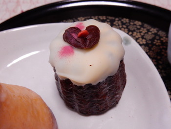 TSUBOYAさんのケーキとカヌレ