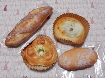 「ばにゃばにゃえな」さんのパン