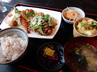 「和膳洋菜 みすとらる」さんでランチ