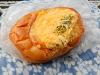 手作りパンと焼菓子の店「boulangerie biotope（ビオトープ）」さんのパン