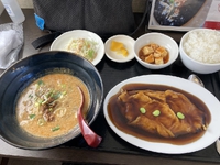 12月19日（月曜日）今日のランチは中華食堂熱風でかに玉黒酢定食＆ゴロさん(^^)/ 2022/12/19 17:35:08