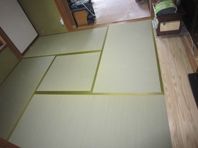 畳搬入