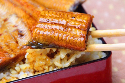 本日の蒲焼・ほかほかご飯に