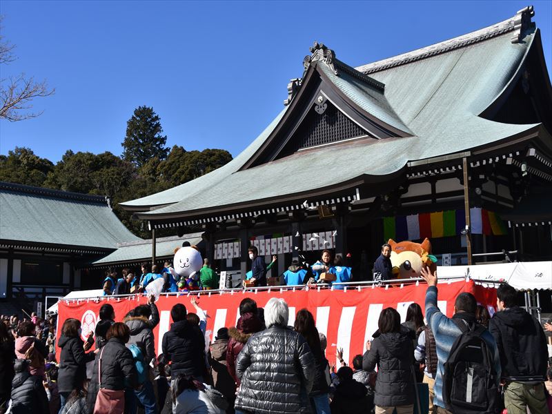 福を呼び込め！法多山の節分祭は縁起が良いだけじゃなく、商品券もお菓子もまかれる楽しめるイベント